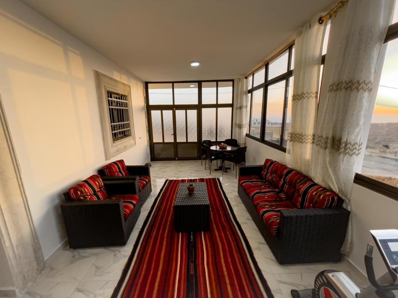 Sunset Hostel Apartment Ayn Amun